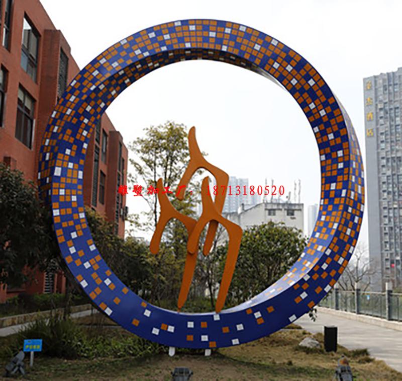 �����Ī����˹��������ͬһ�����̵�ʱ��֮�����ڵƹ��ħ���»������������ǵ�����